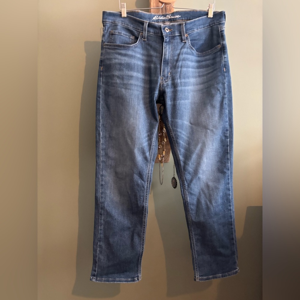 125.) Men's Eddie Bauer Jeans